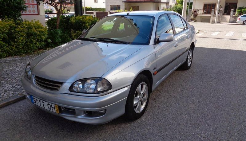 Toyota Avensis • 1999 • 200,000 km 1