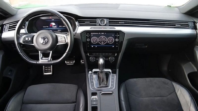 Volkswagen Arteon • 2018 • 124,600 km 9