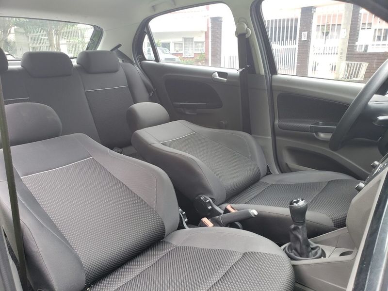 Volkswagen Gol • 2019 • 70,000 km 12