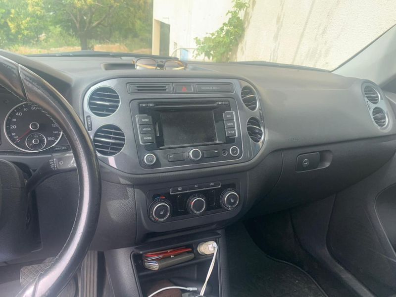 Volkswagen Tiguan • 2012 • 130,000 mi 8