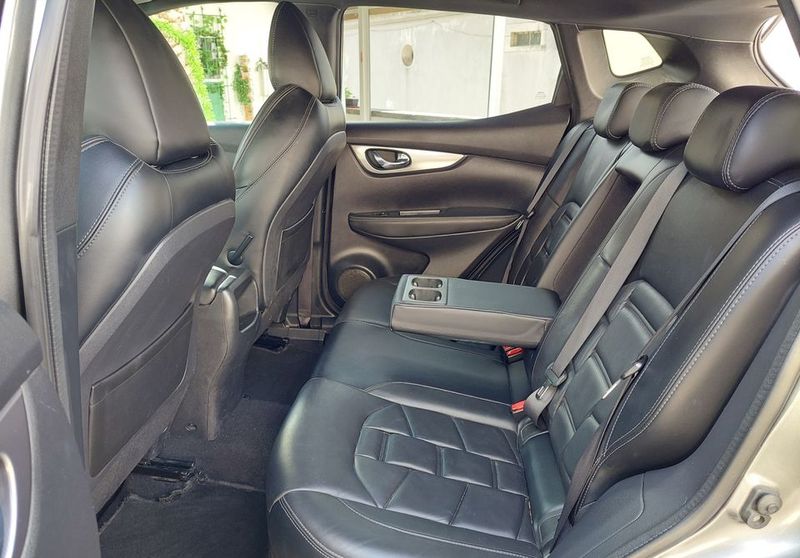 Nissan Qashqai • 2018 • 123,800 km 2