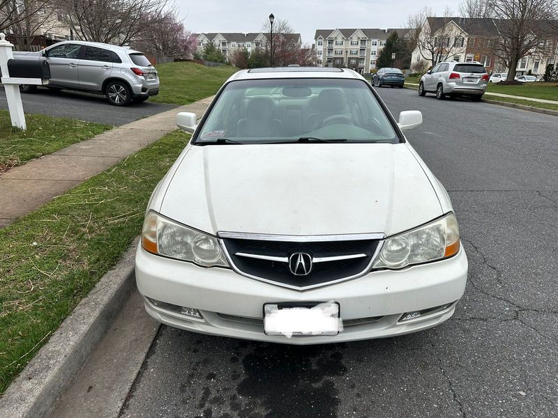 Acura TL • 2003 • 187,000 km 10