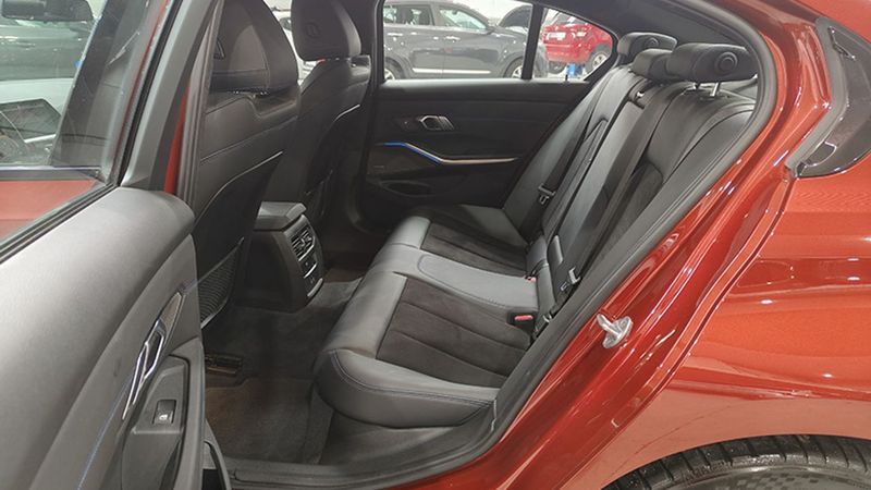 BMW 3 Series • 2020 • 77,642 km 5