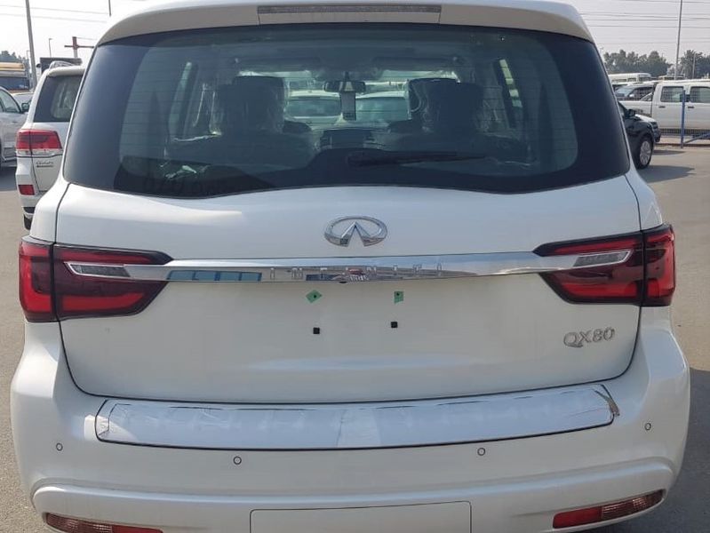 Infiniti QX80 • 2019 • 21 km 3