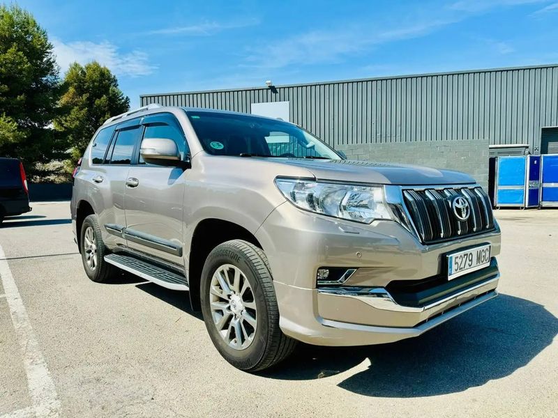 Toyota Land Cruiser • 2019 • 108,557 km 1