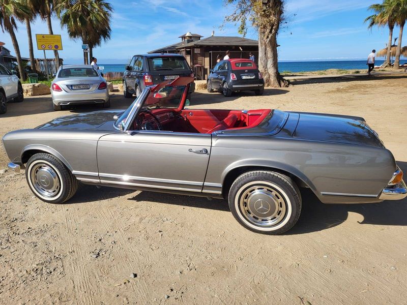 Mercedes-Benz SL • 1965 • 95,000 km 12