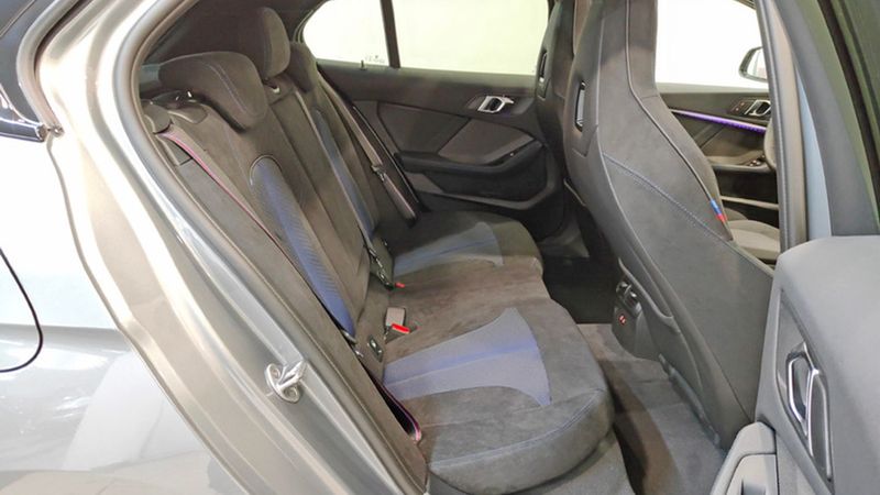 BMW 1 Series • 2024 • 3,264 km 32