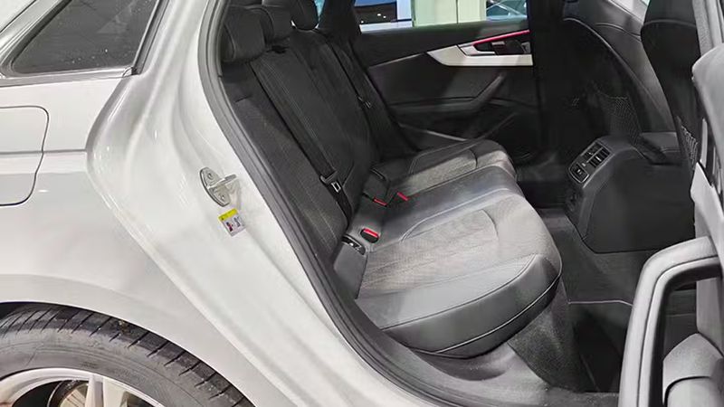 Audi A4 • 2022 • 91,184 km 8