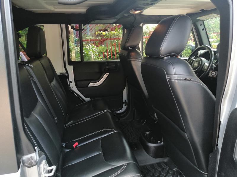 Jeep Wrangler • 2015 • 1 km 3