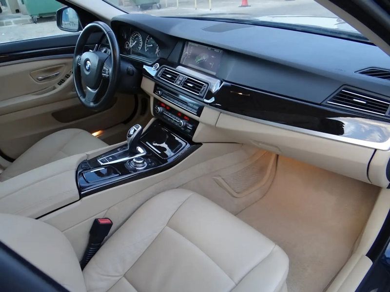 BMW 5 Series • 2011 • 199,500 km 11