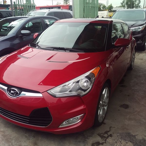 Hyundai Veloster • 2012 • 21 km 4