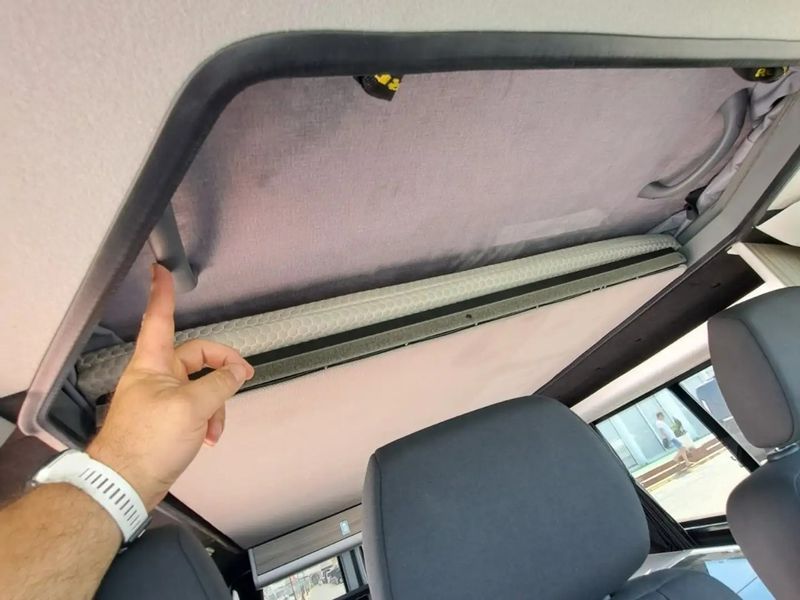 Volkswagen California • 2020 • 45,000 km 10