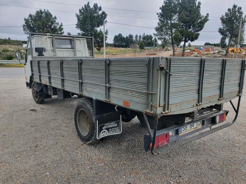 Mitsubishi Fuso canter • 2009 • 95,000 km 4