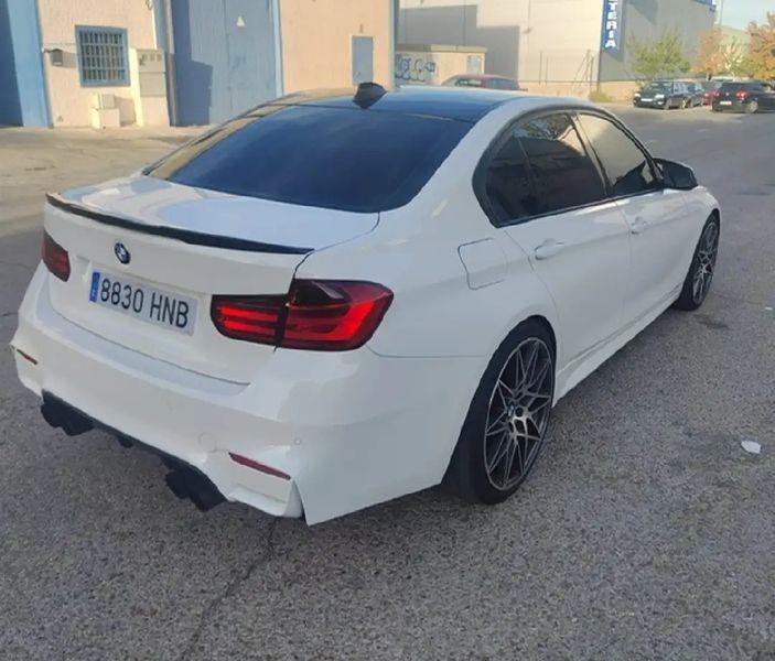 BMW 328i • 2013 • 115,500 km 9