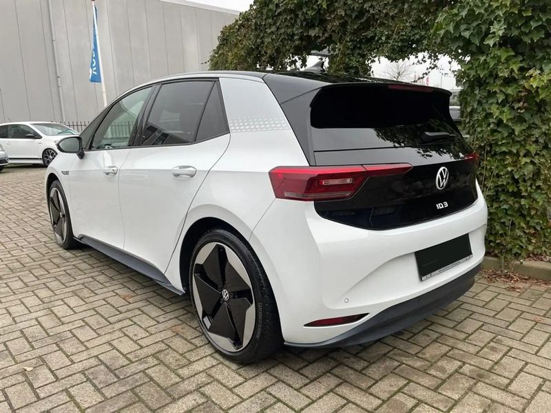 Volkswagen ID.4 • 2020 • 61,800 km 4