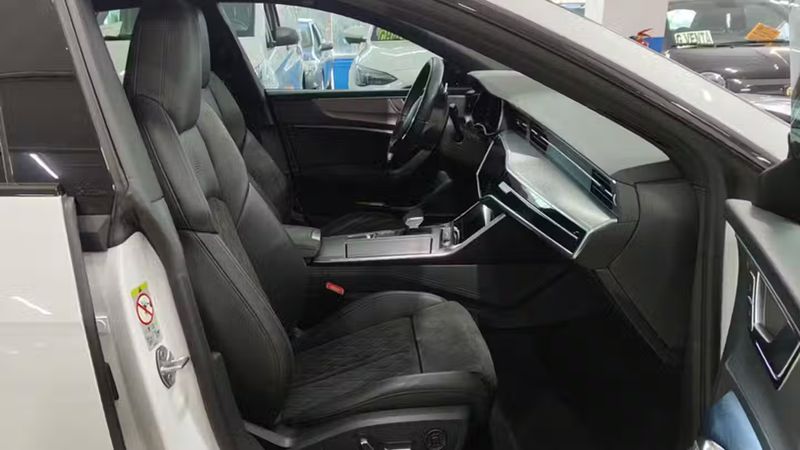 Audi S7 • 2019 • 100,005 km 3