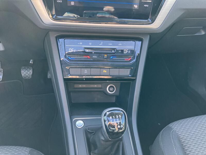 Volkswagen Touran • 2023 • 24,155 km 17