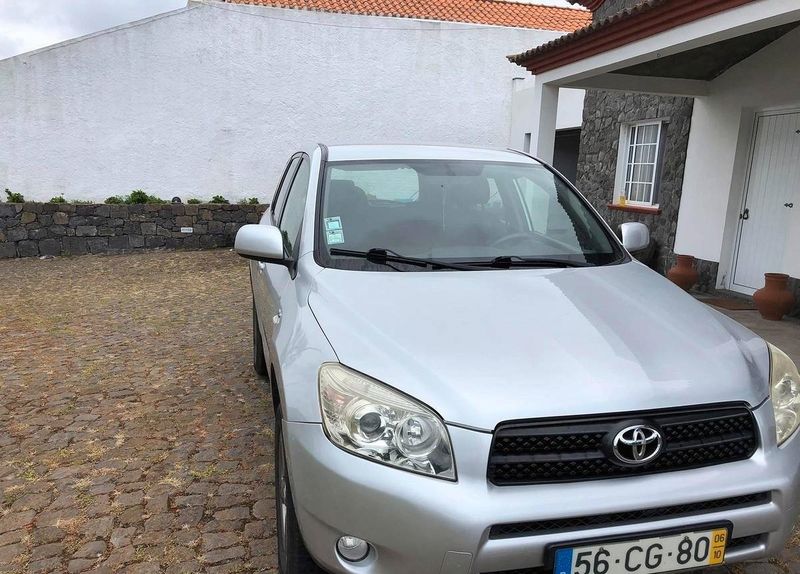 Toyota RAV4 • 2006 • 159,999 km 4