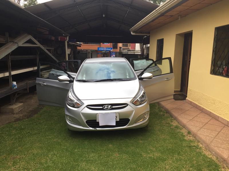 Hyundai Accent • 2017 • 35,000 km 4