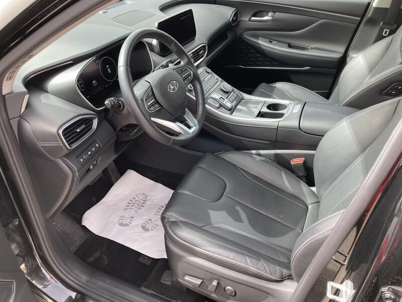 Hyundai Santa Fe • 2021 • 56,158 km 19