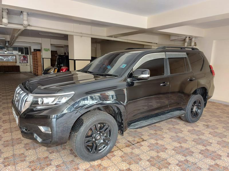 Toyota Land Cruiser • 2014 • 60,000 km 9