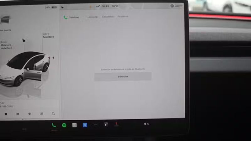 Tesla Model 3 • 2024 • 2,750 km 12