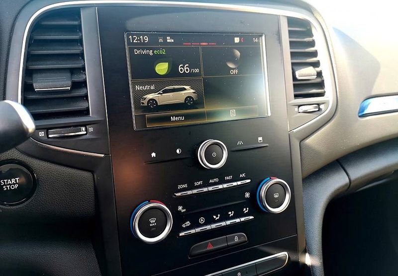 Renault Mégane • 2016 • 160,000 km 5