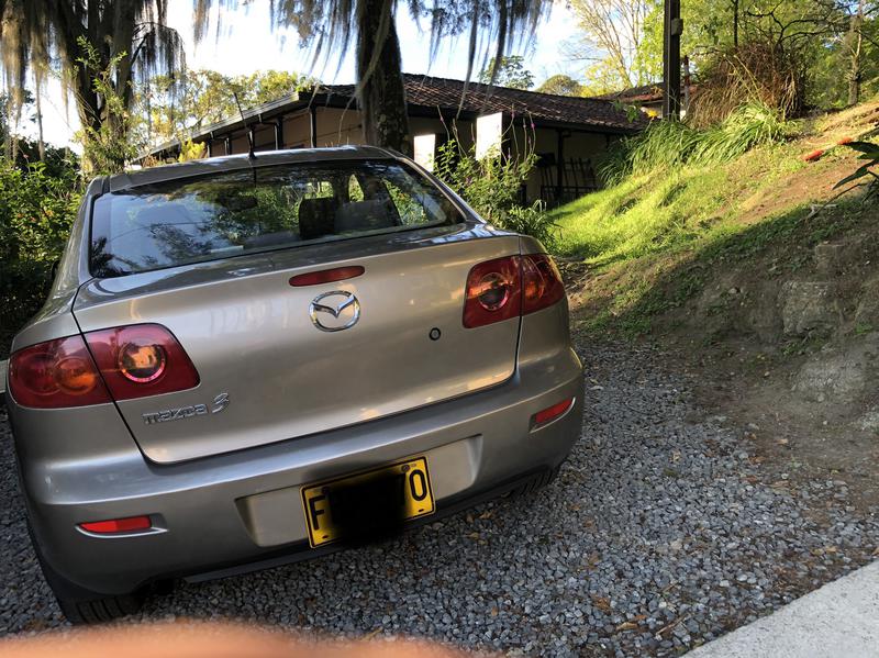 Mazda 3 • 2005 • 202,400 km 14