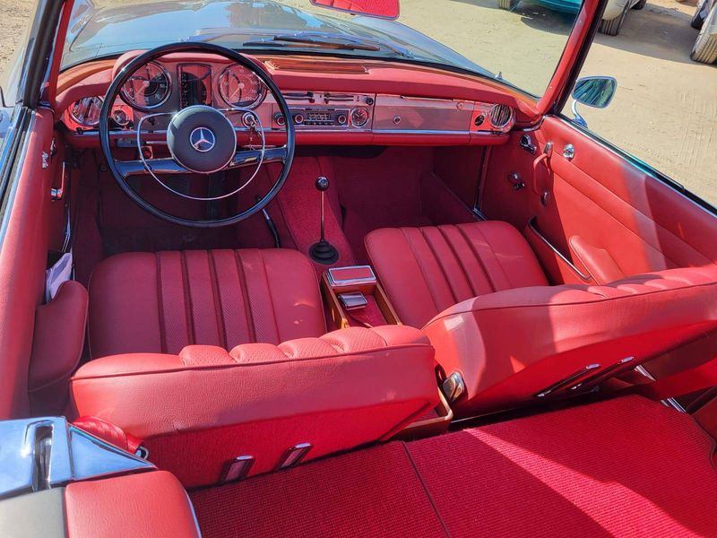 Mercedes-Benz SL • 1965 • 95,000 km 11