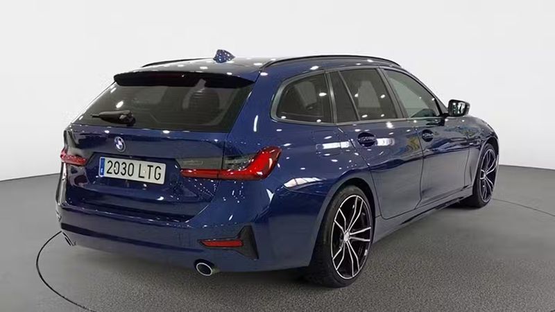 BMW 3 Series • 2021 • 99,176 km 3
