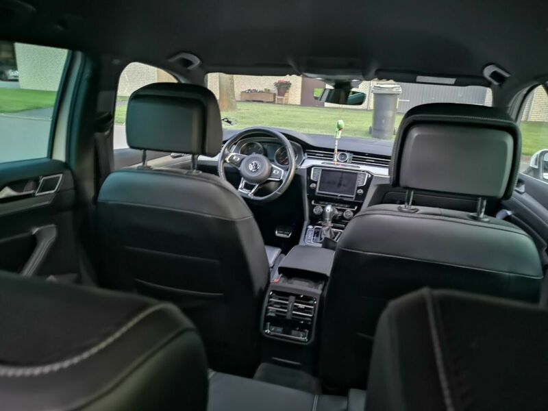 Volkswagen Passat Variant • 2016 • 182,000 km 9