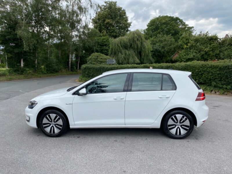 Volkswagen Golf • 2014 • 103,000 km 7