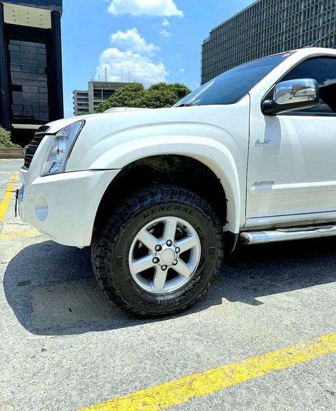 Chevrolet Luv • 2012 • 188,000 km 4