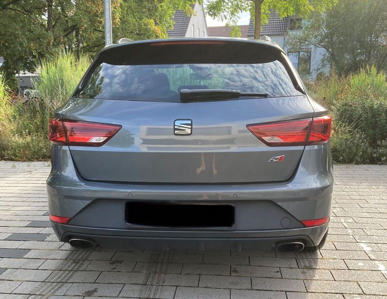 Seat Leon ST • 2017 • 59,661 km 3