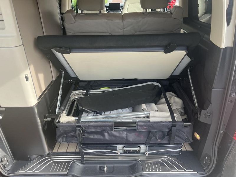 Mercedes-Benz 310 Van • 2016 • 140,000 km 12