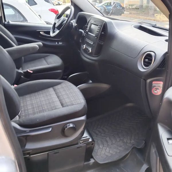 Mercedes-Benz Sprinter • 2019 • 125,500 km 6