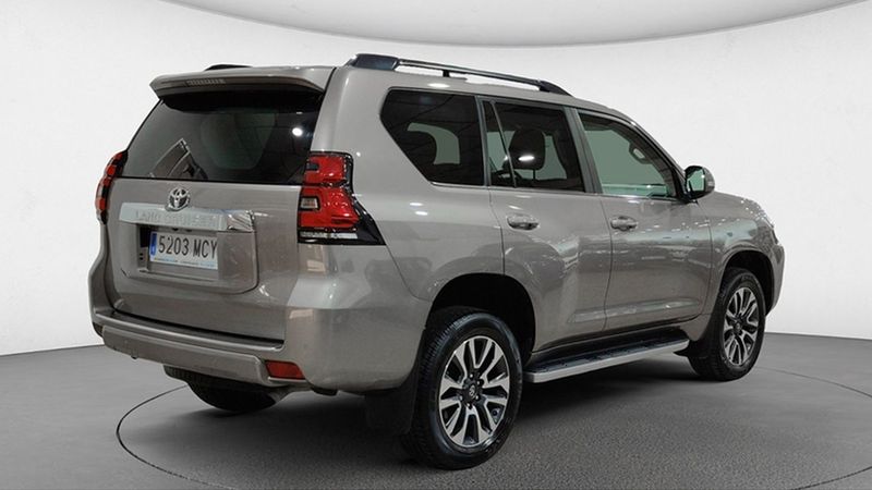 Toyota Land Cruiser • 2022 • 21,400 km 46