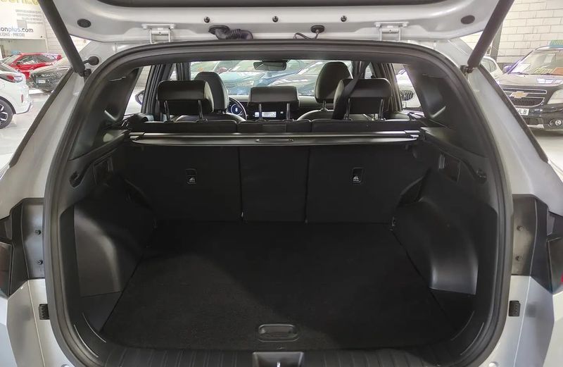 Hyundai Tucson • 2025 • 12,396 km 11