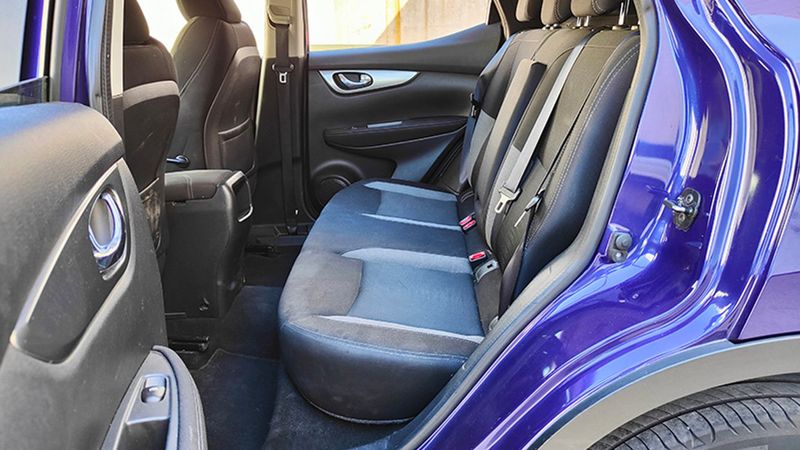 Nissan Qashqai • 2017 • 143,670 km 12