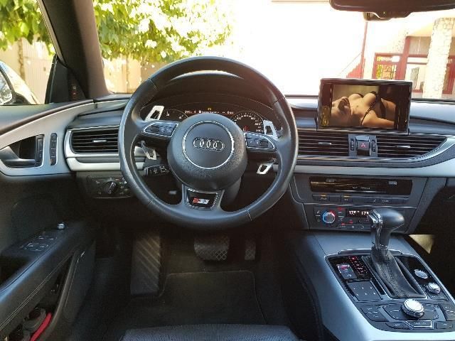 Audi A7 • 2011 • 228,000 km 14