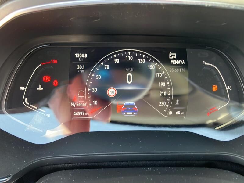 Renault Captur • 2022 • 44,512 km 14