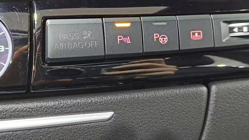 Audi A8 Long • 2015 • 84,288 km 13