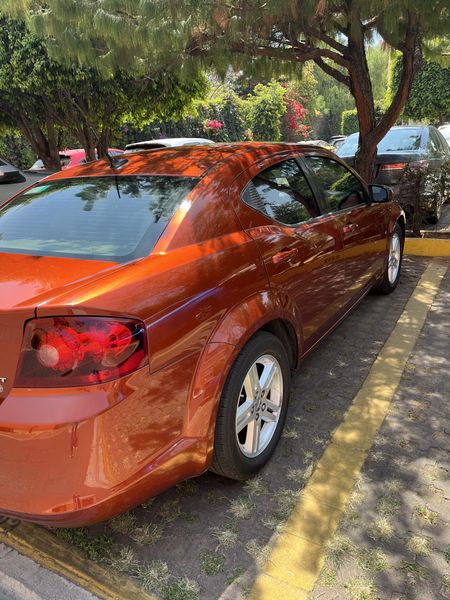 Dodge Avenger • 2012 • 112,000 km 6