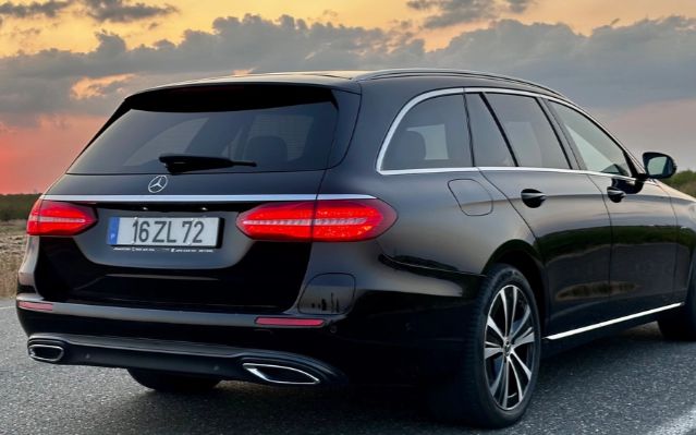 Mercedes-Benz E • 2019 • 153,000 km 2