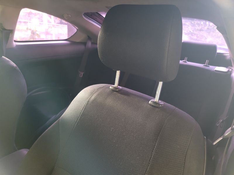 Toyota Corolla • 2005 • 155,000 km 8