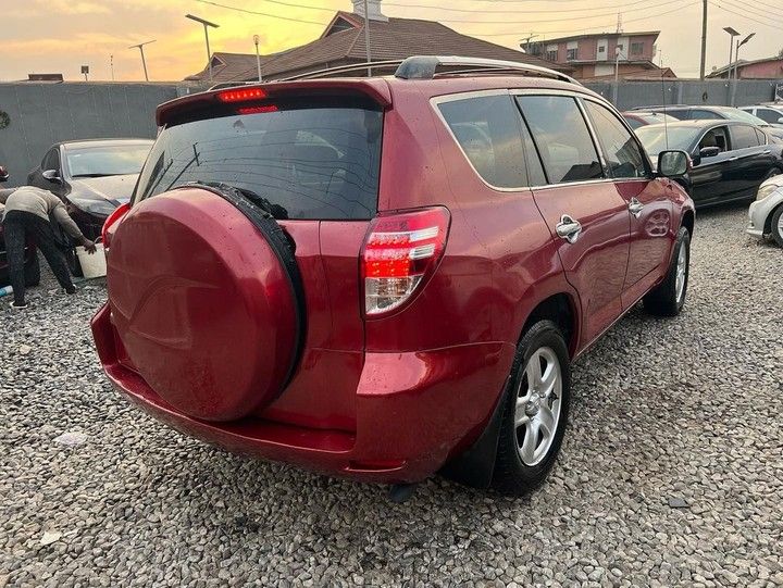 Toyota RAV4 • 2008 • 3 km 2