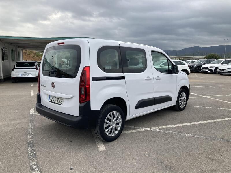Fiat Doblo • 2024 • 30,304 km 5