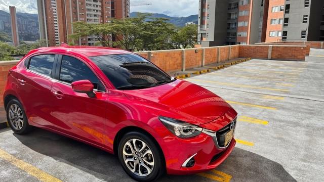 Mazda 2 • 2018 • 45,000 km 5