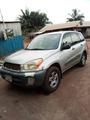 Toyota RAV4 • 2006 • 16,837 km 1