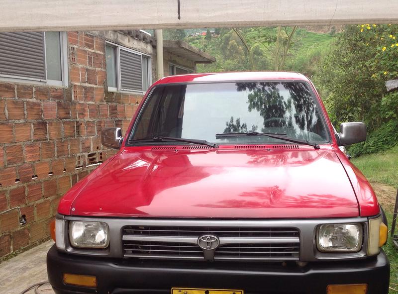 Toyota Hilux • 1997 • 360,000 km 3